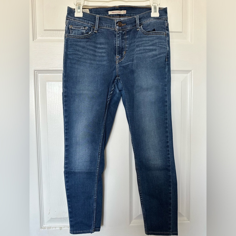 Levi’s 710 Super Skinny Jeans